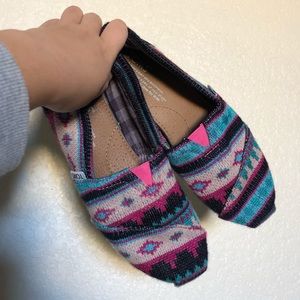 Soft Aztec Printed Classic Canvas Slip-on Toms 💜